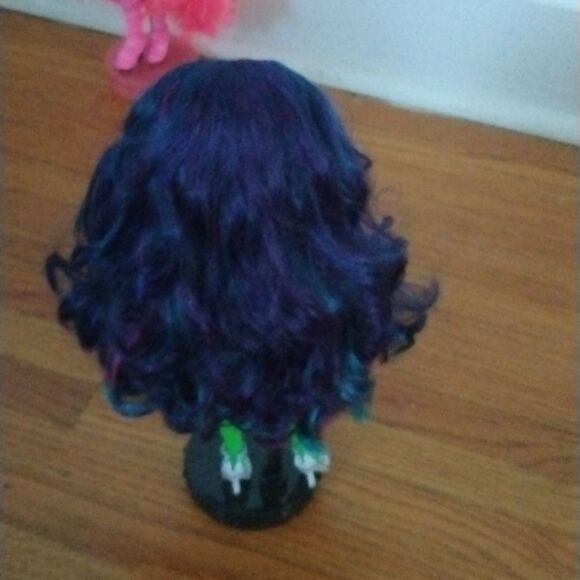 Rainbow High  - Picture 4 of 4